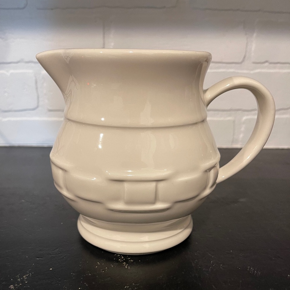 Longaberger Pitcher - Picture 9 of 9